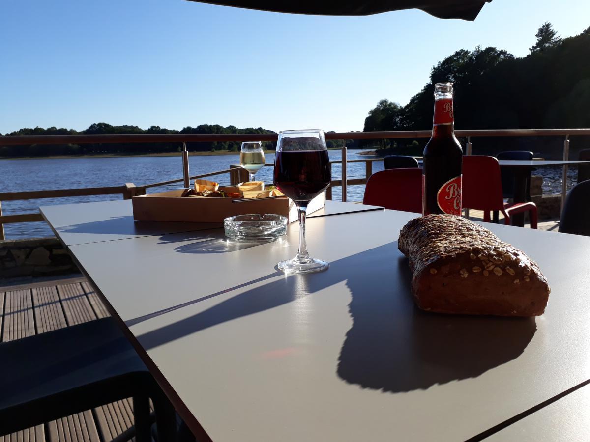 Hotel Terres De France - Le Domaine Du Moulin Neuf Rochefort-en-Terre Exteriér fotografie