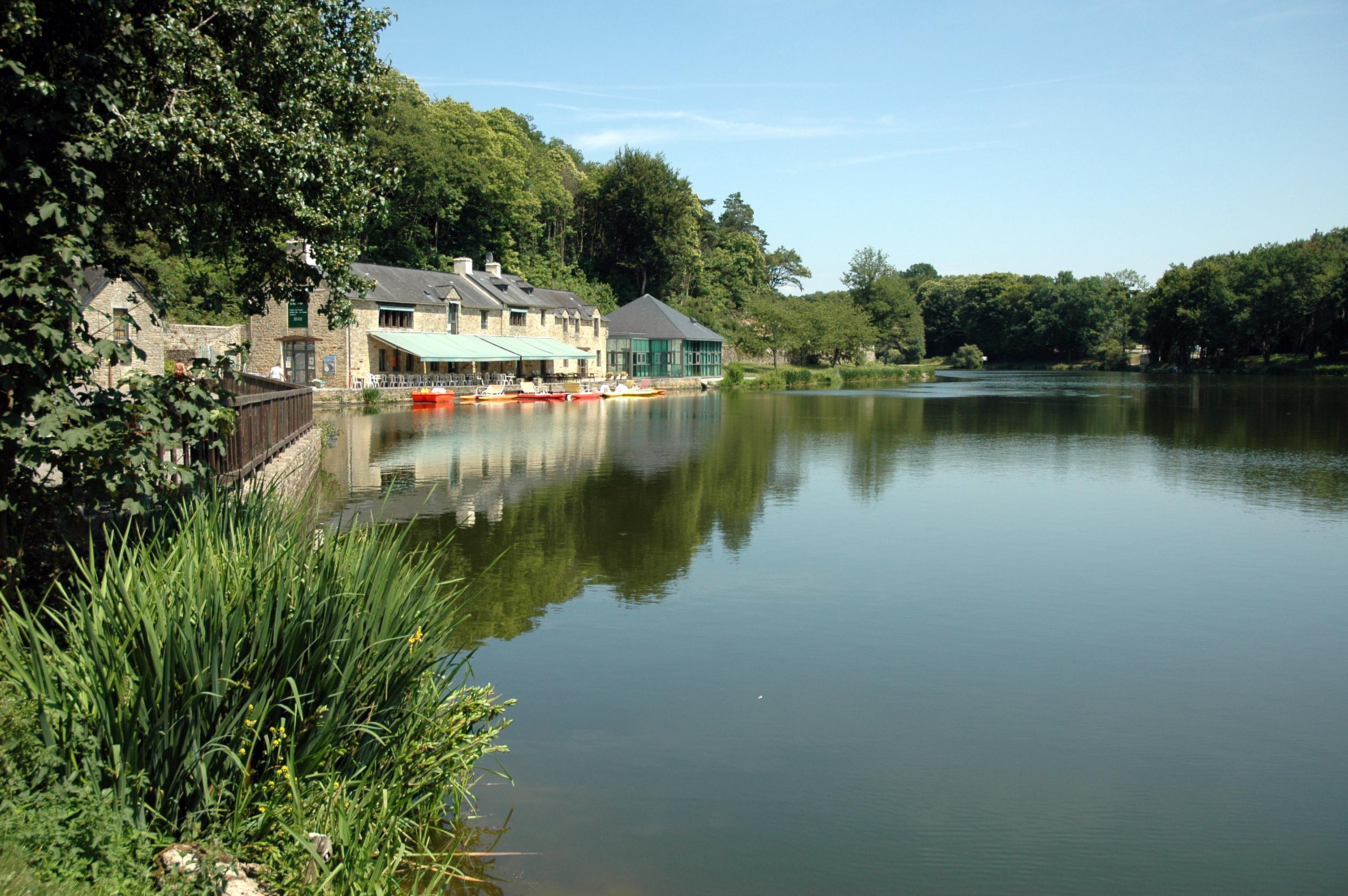 Hotel Terres De France - Le Domaine Du Moulin Neuf Rochefort-en-Terre Exteriér fotografie
